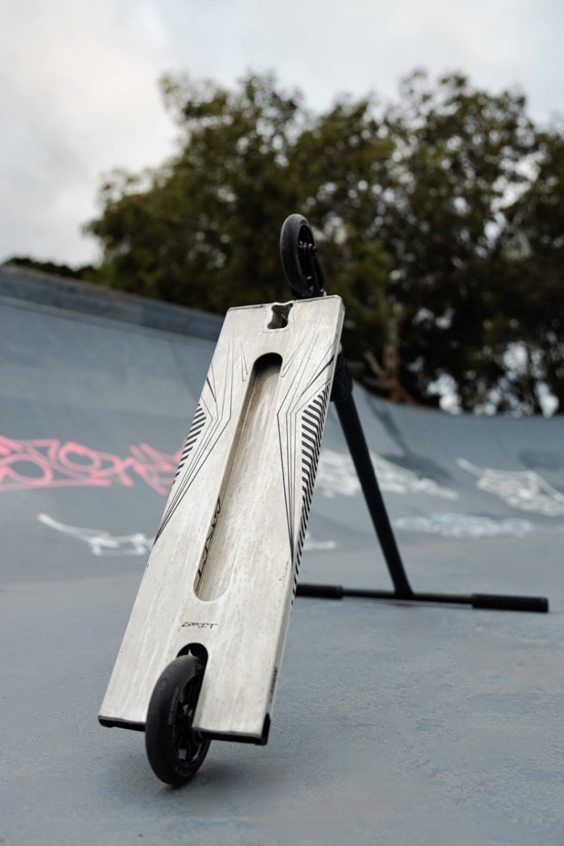 Freestyle koloběžka Grit Invader 6.5 Black Satin